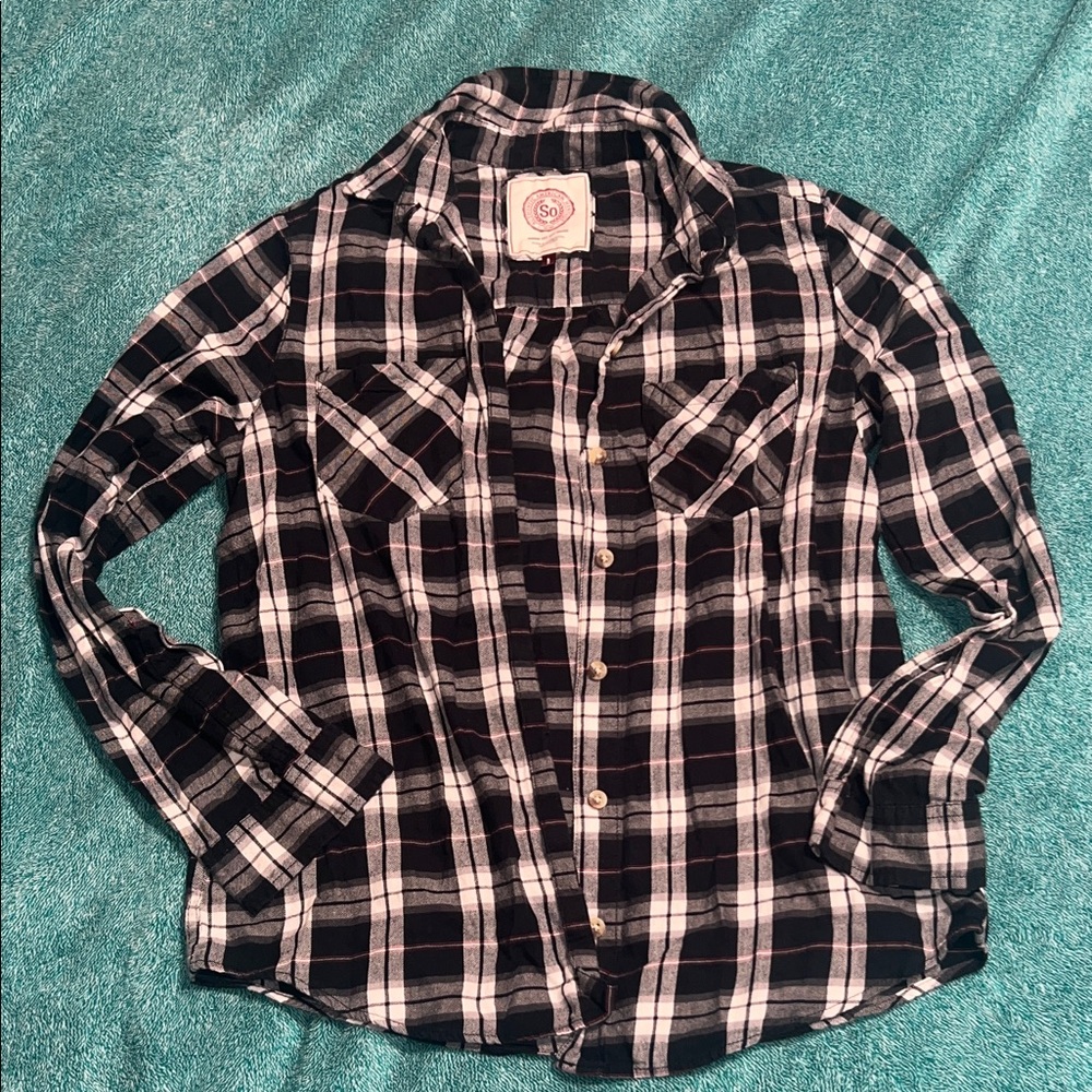 SO Black and White Plaid Button Down Size M